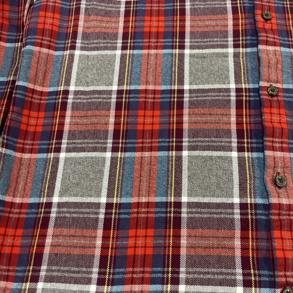 Banana Republic Luxe Flannel Shirt Mens Large Camden Fit Red Plaid Button Down